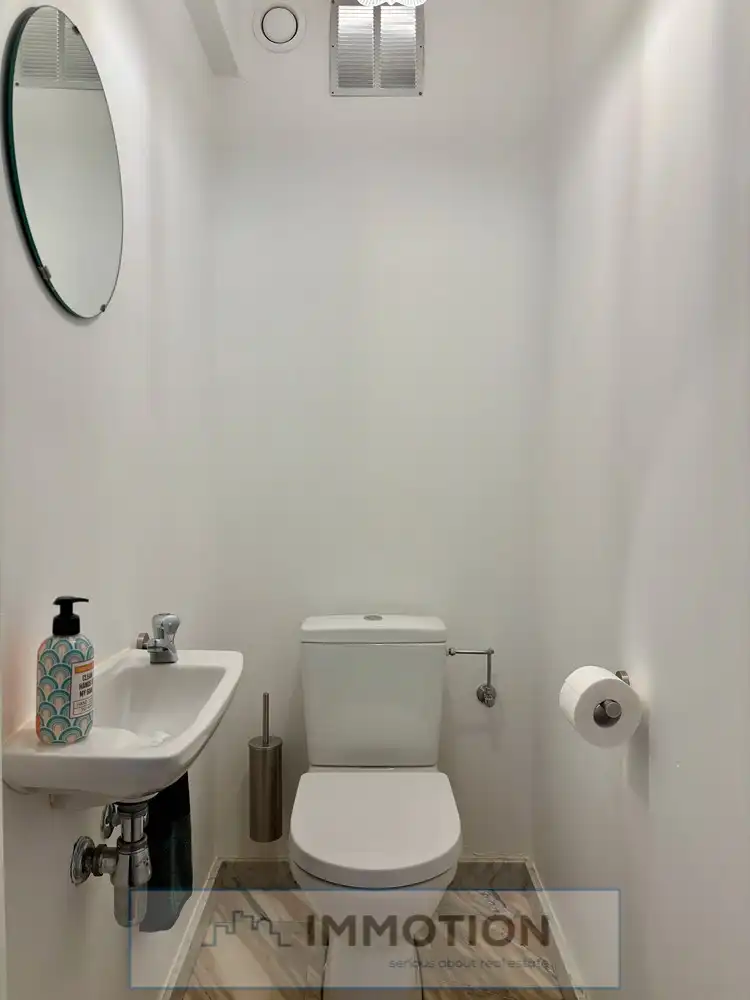 Comfortabel appartement met 2 slaapkamers en staanplaats in centrum Kortrijk foto 11