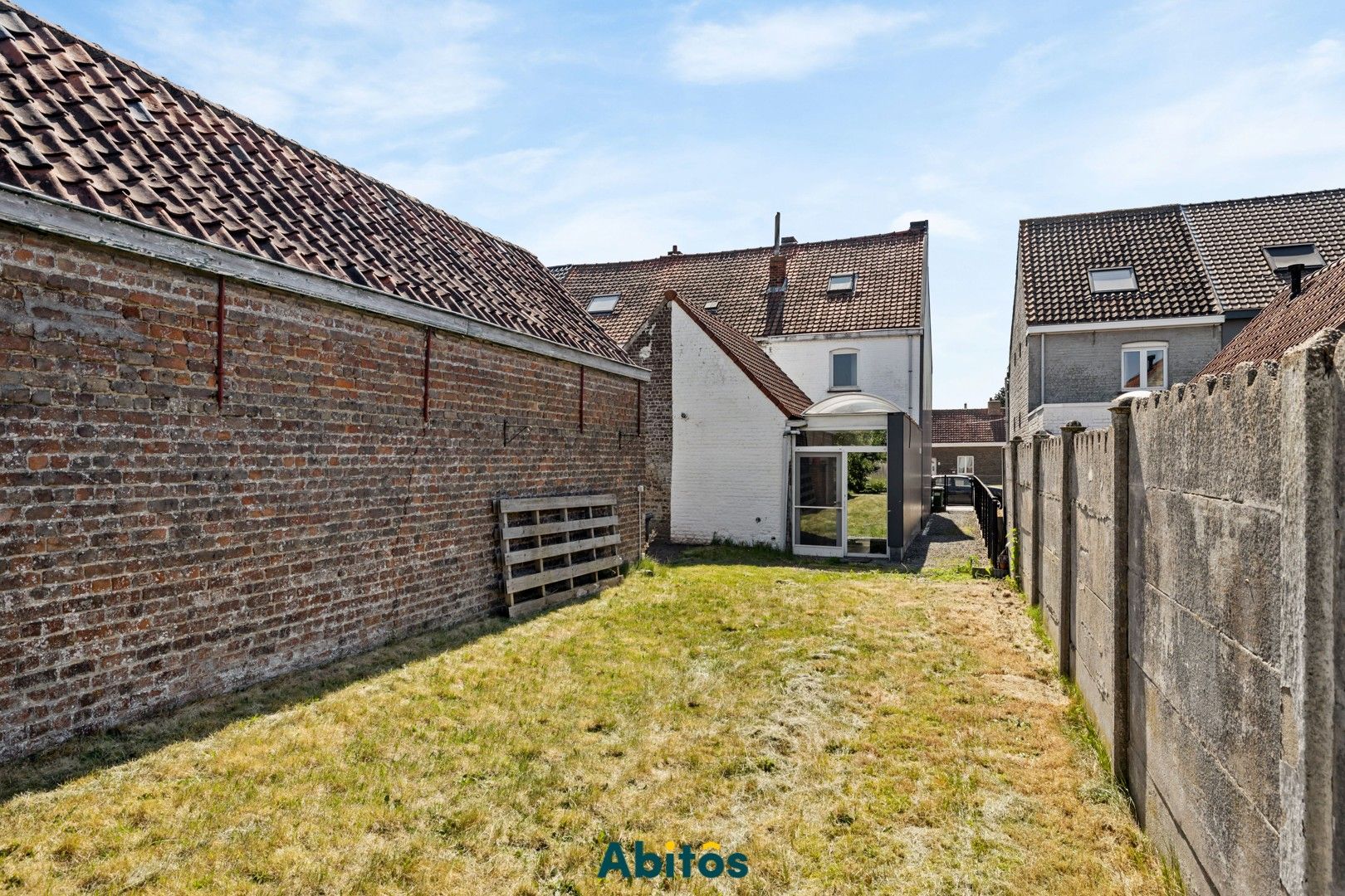 Halfopen bebouwing met drie slaapkamers ideaal voor co-housing foto 4