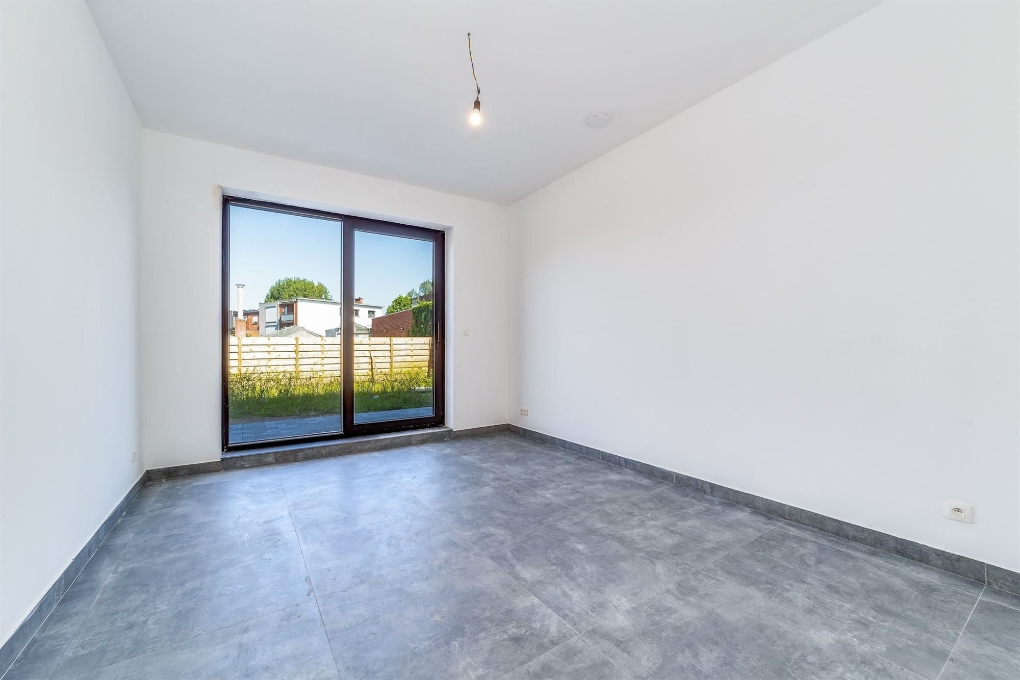 Gelijkvloers nieuwbouw appartement met 3 kamers en ruime tuin te Borsbeek foto 15