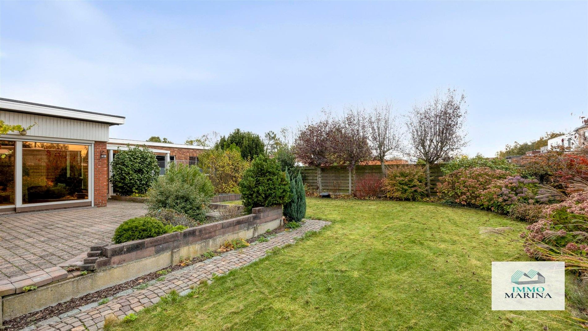 Rustig gelegen woning met tuin, 3 slpks en 2 garages te Begijnendijk  foto 3