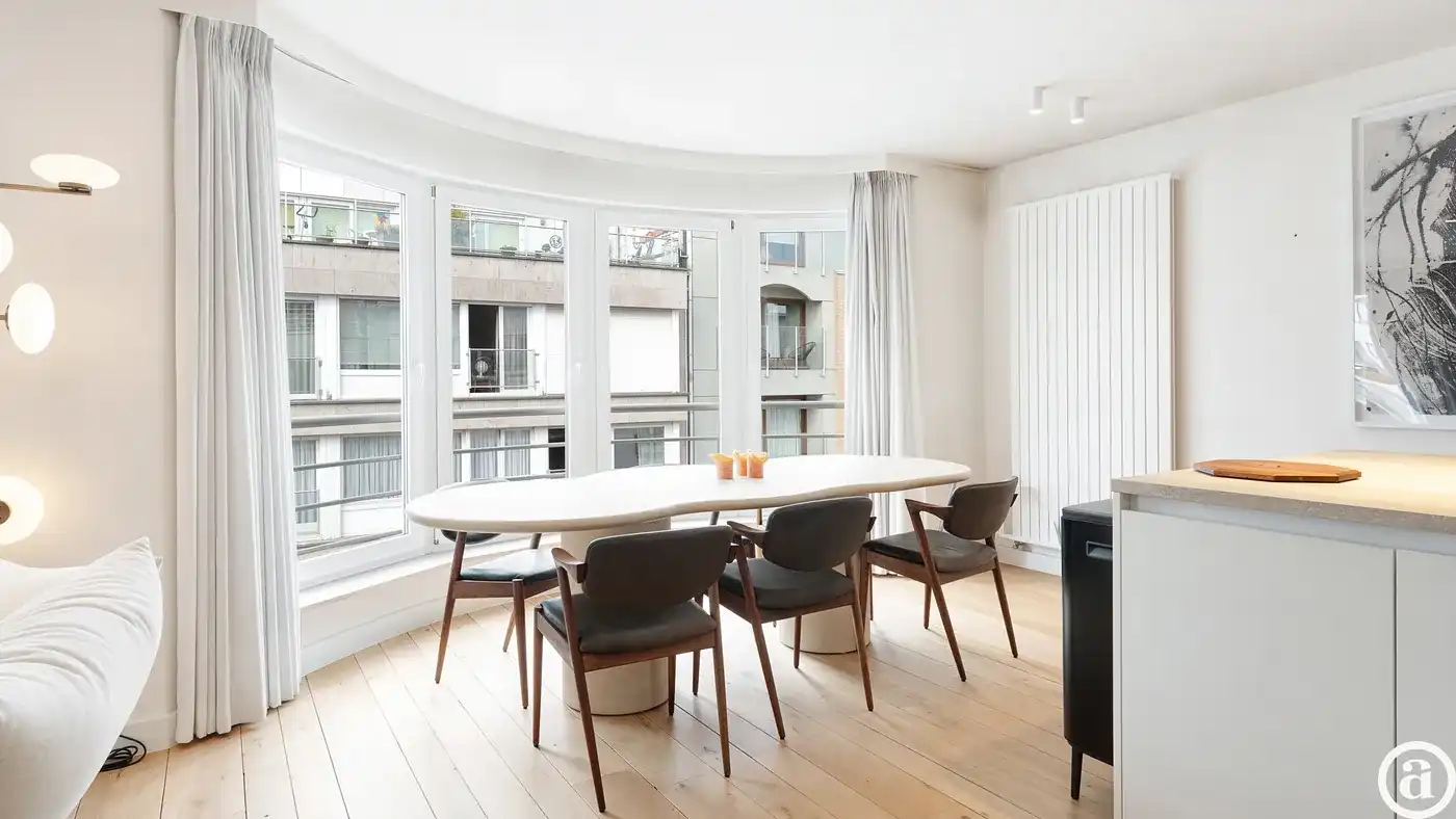 Prachtig vernieuwd appartement (3slpk) nabij het Rubensplein foto 9