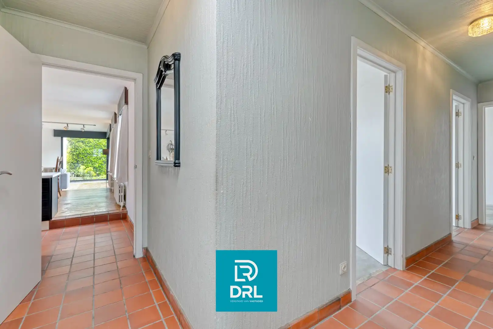 RENOVATIEVILLA met UITZONDERLIJK POTENTIEEL te ZUIENKERKE foto 11