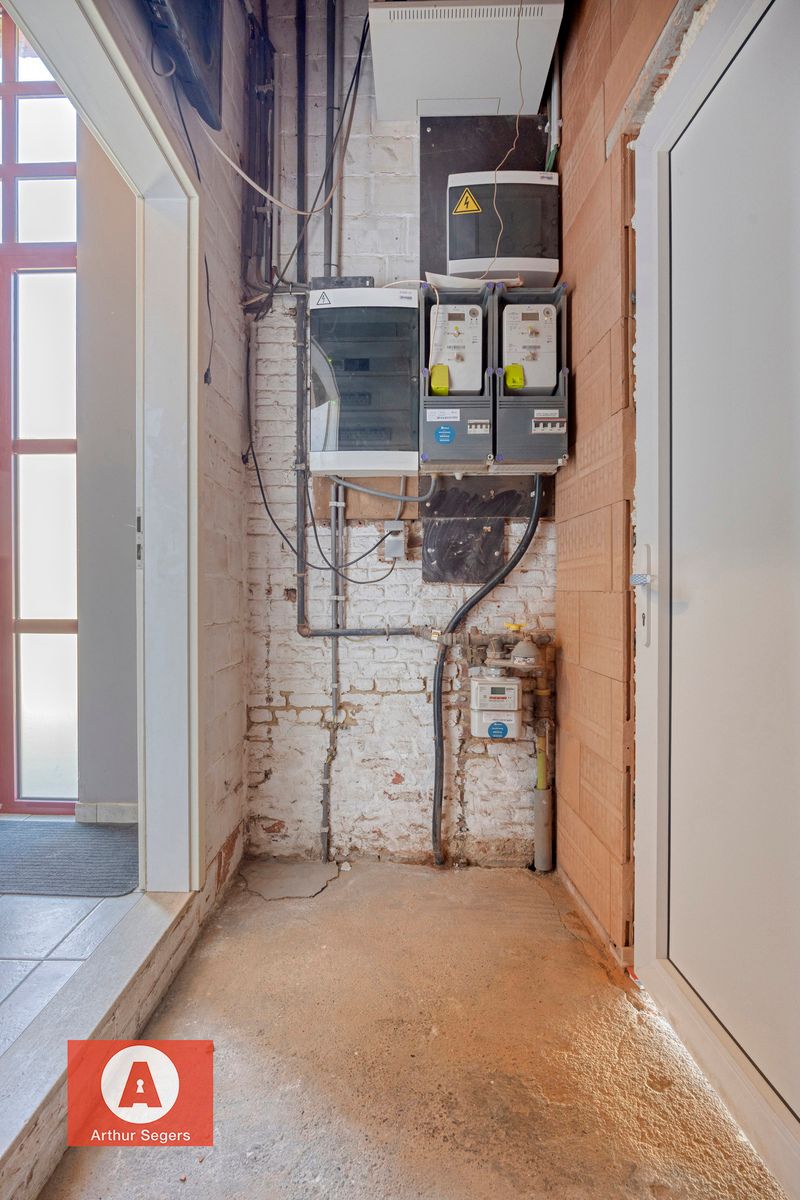 Ruim & energiezuinig appartement mét ruime beneden-berging. foto 4