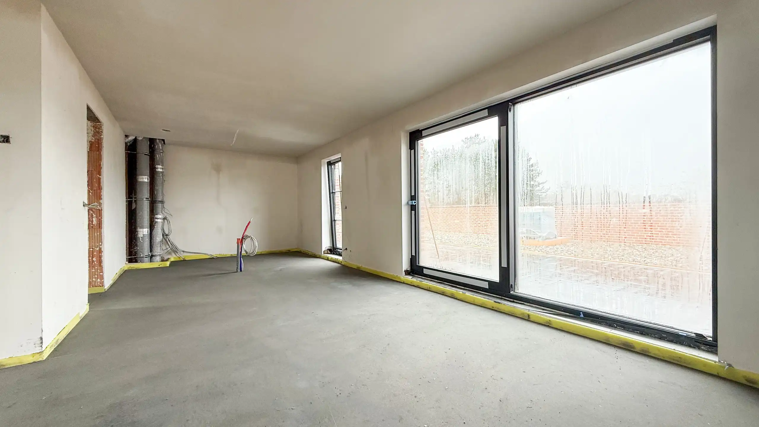 Zeer ruim (146m²!) duplex app.met 2-slpks,garage en terras! foto 8