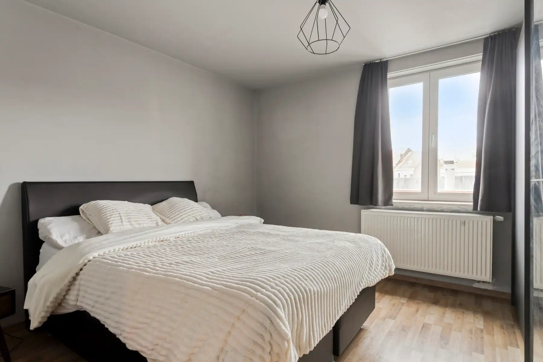 Instapklare woning met 4 slaapkamers!!! foto 9