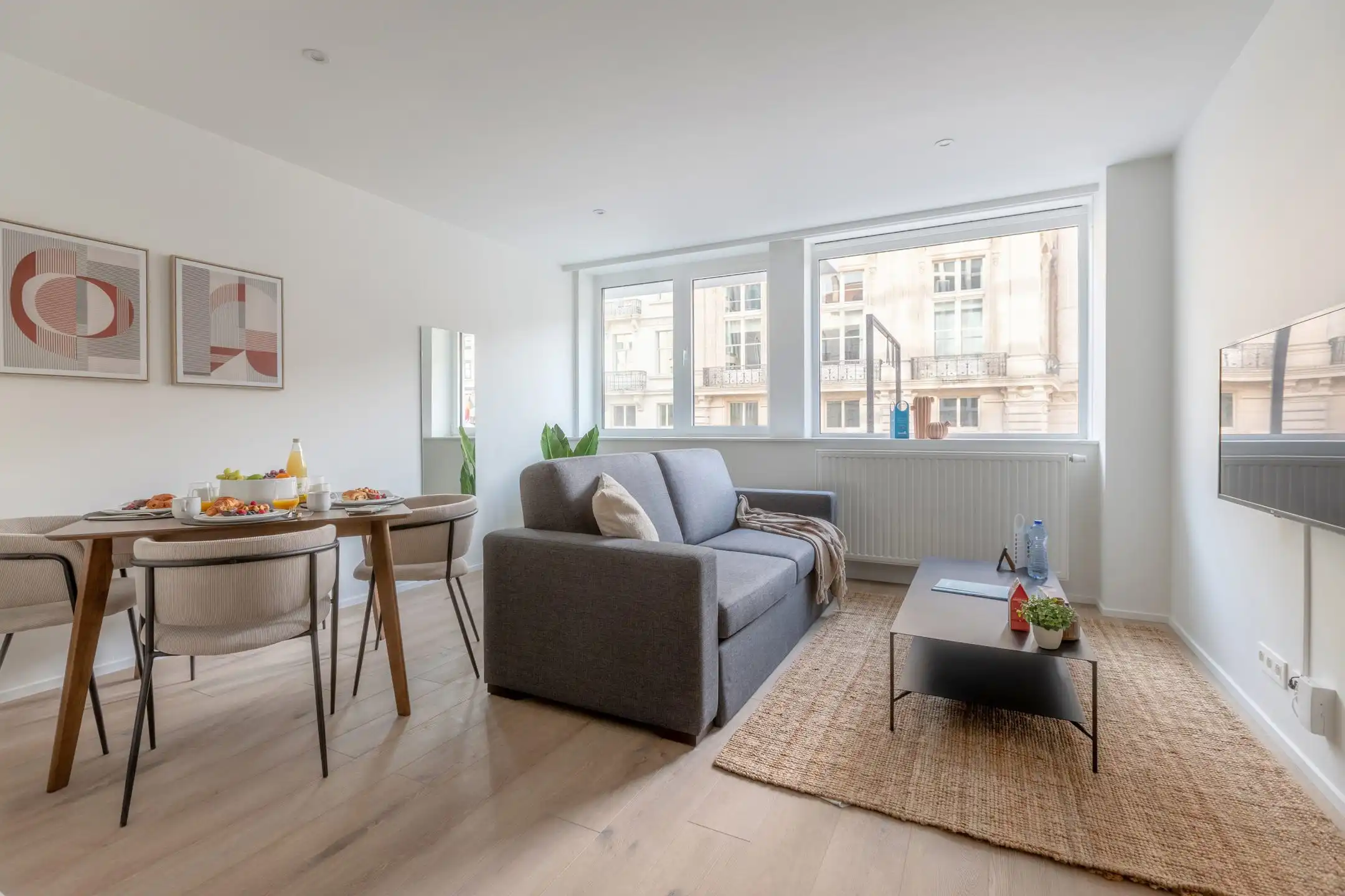 Centrum: Gemeubileerd appartement met 1 slaapkamer! foto {{pictureIndex}}