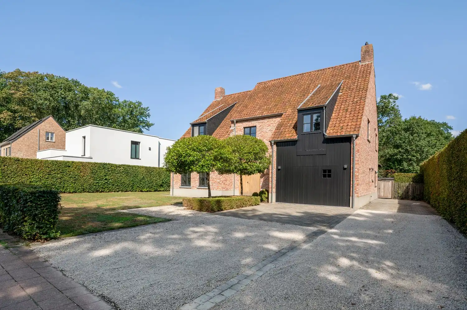 Prachtige villa met 3 slaapkamers, bureau en garage te koop op Toplocatie in Lier! foto 32
