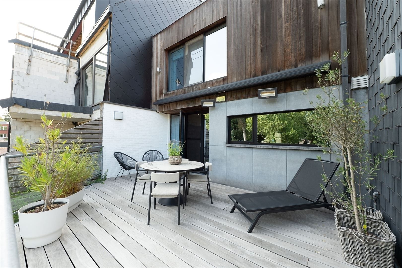 Véél ruimte, terras én tuin: lichtrijk 3 slaapkamer - triplex appartement in hartje Schilde! foto 48