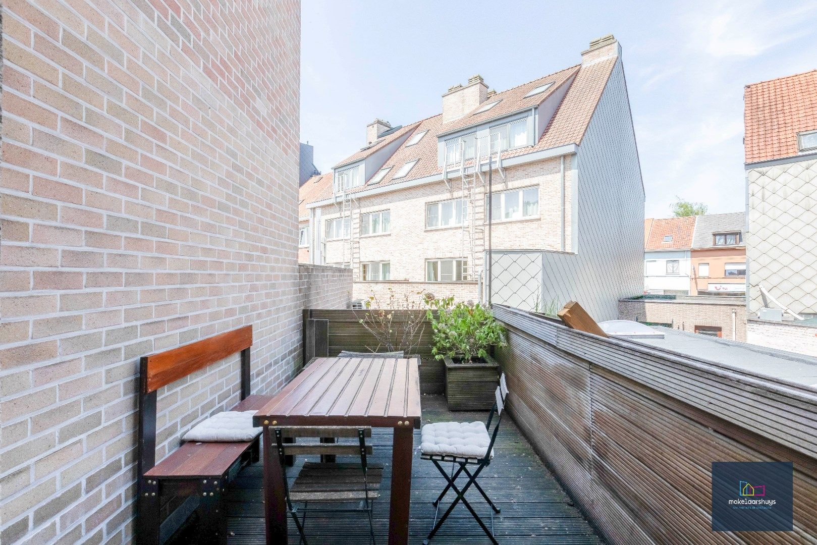 Eigendom met handelsgelijkvloers en duplexappartement  foto 12