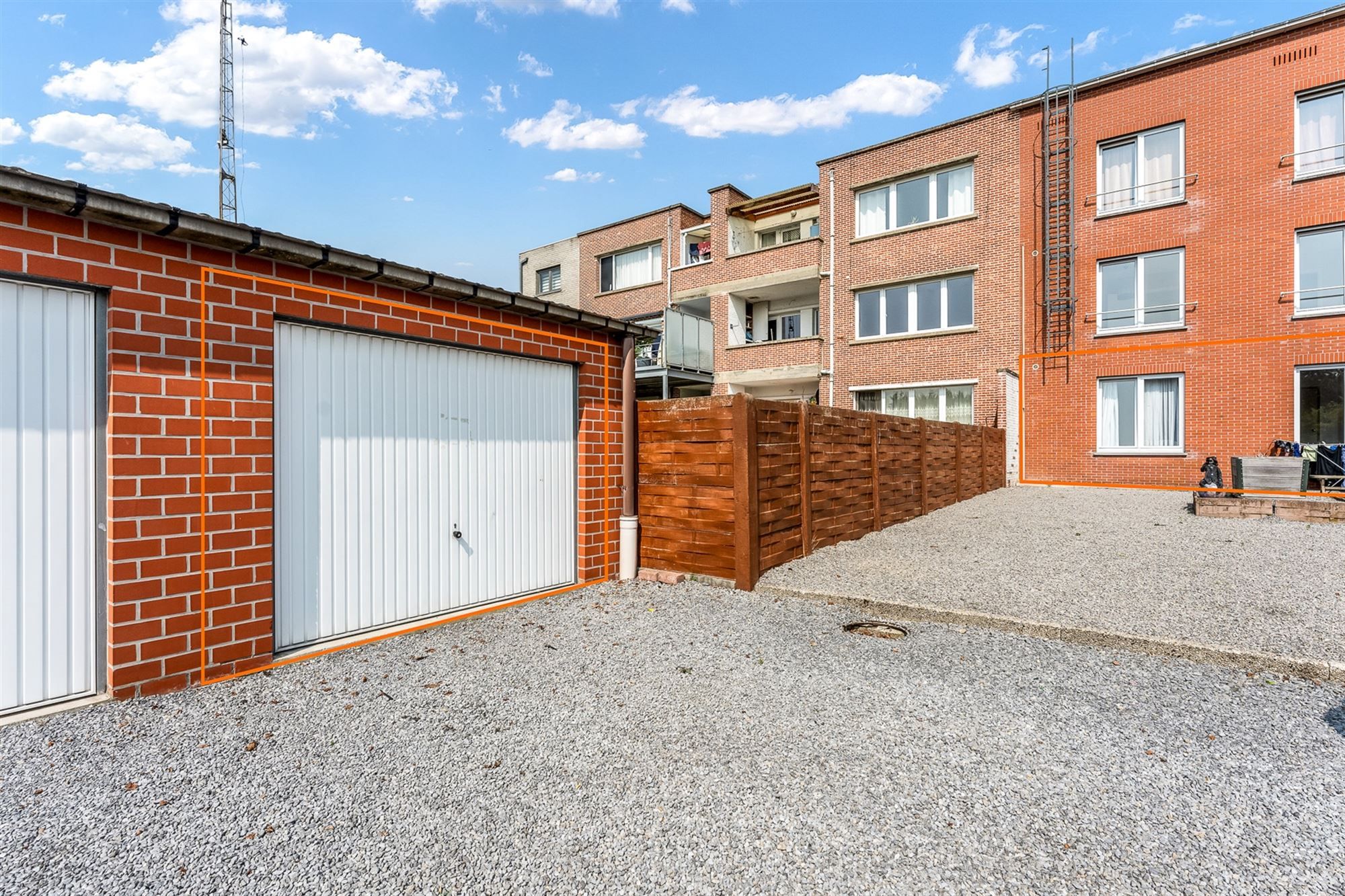 OP TE FRISSEN GELIJKVLOERS APPARTEMENT (92M²) MET 2 SLAAPKAMERS EN BIJHORENDE GARAGE IN DE NABIJHEID VAN LEOPOLDSBURG CENTRUM foto 14