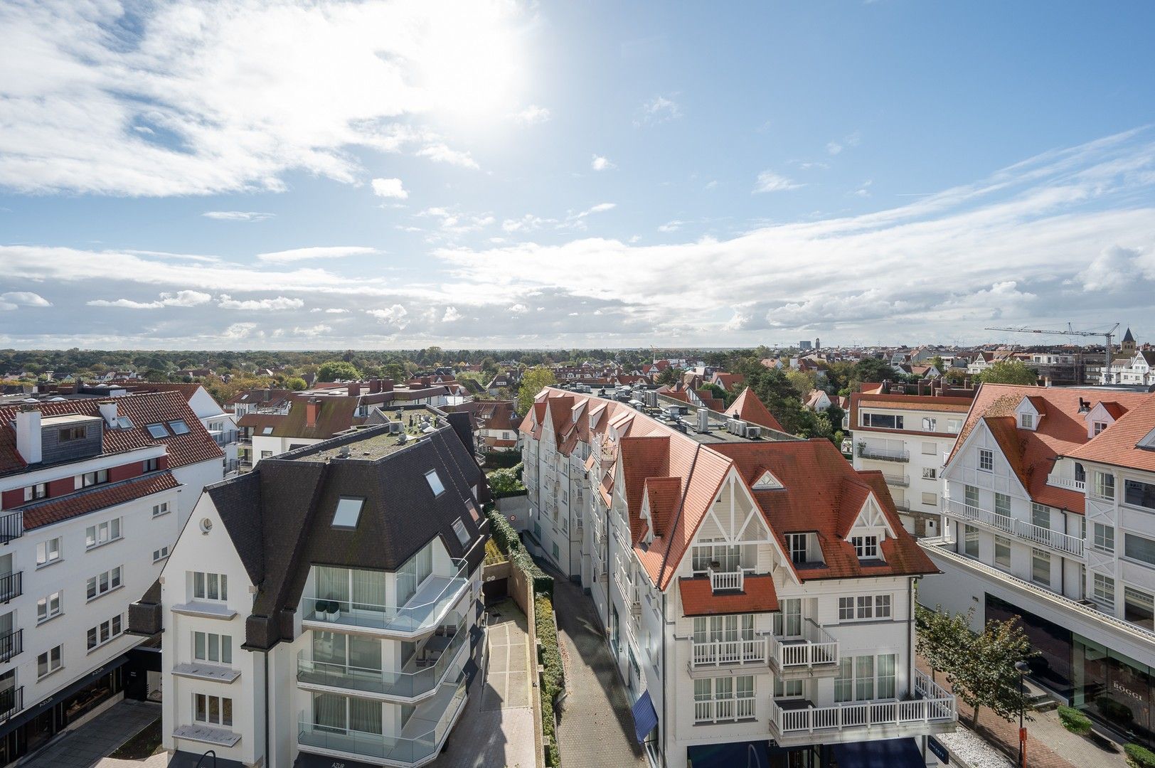 Prachtig appartement in hartje Zoute met gevelbreedte van bijna 9 m en unieke zonneterrassen vlakbij het Albertplein. foto 25