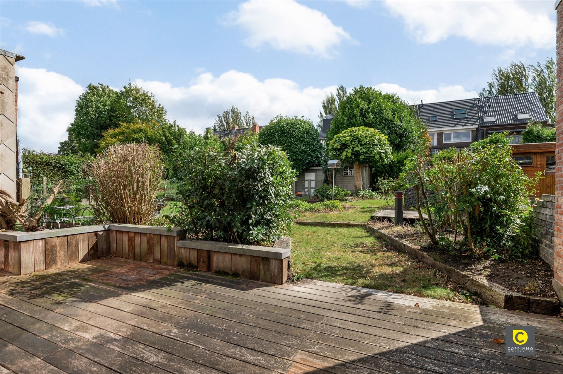 Charmante woning met garage foto 5