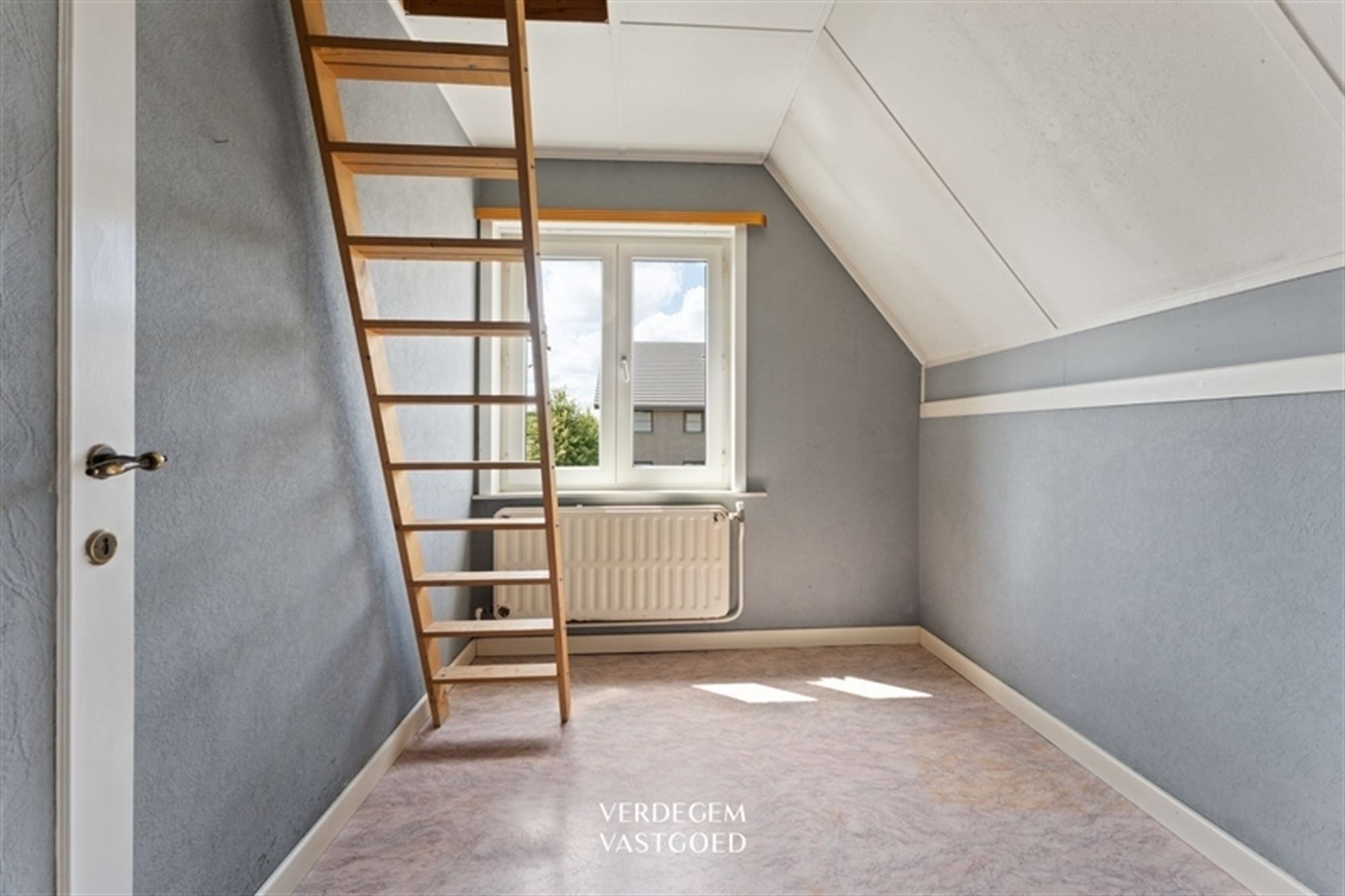 Karaktervolle woning met jaren '50 charme, 3 slaapkamers, garage en gezellige tuin foto 15