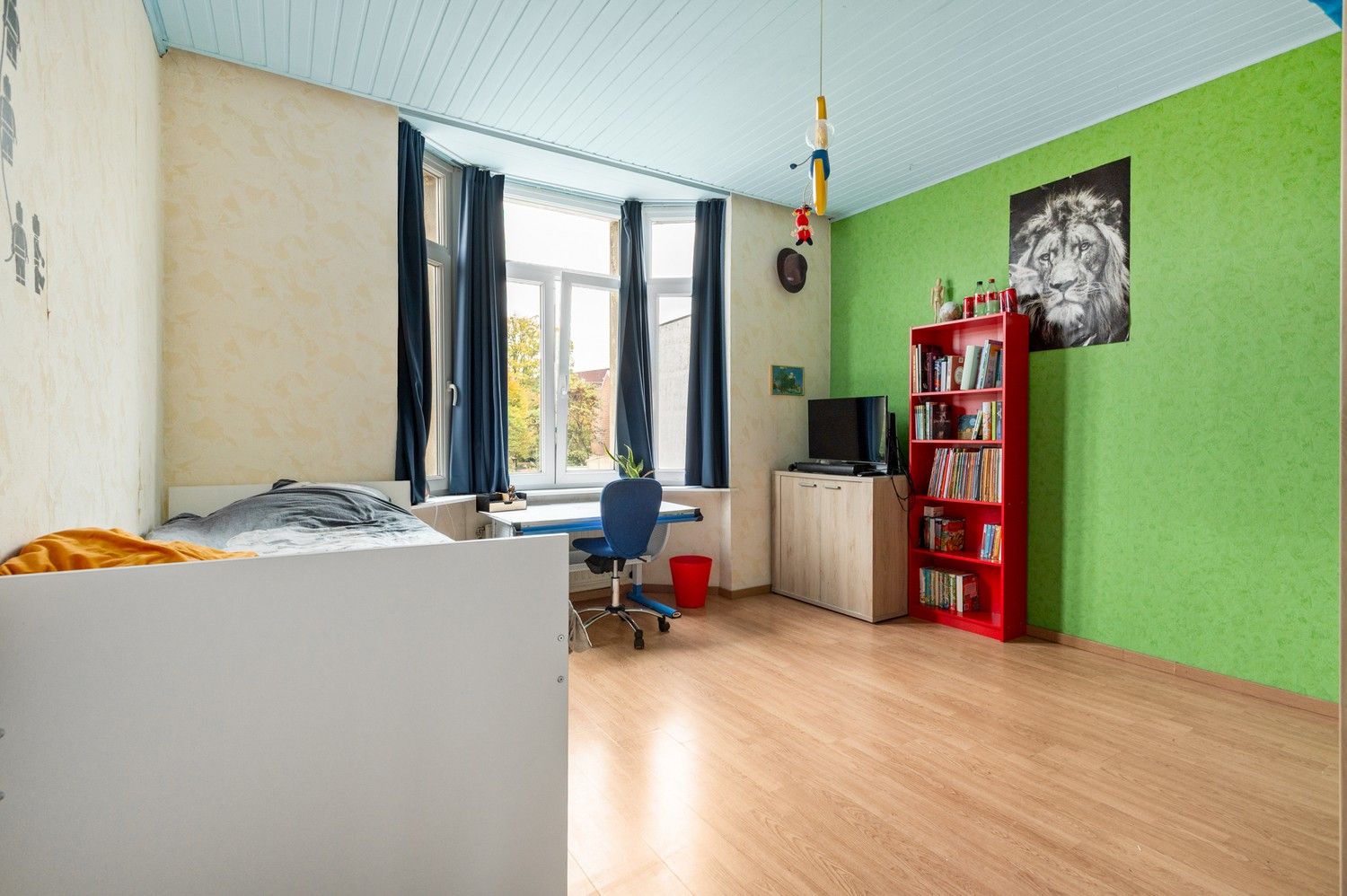 Charmant huis met 3 slaapkamers, koer en terras te Deurne! foto 14