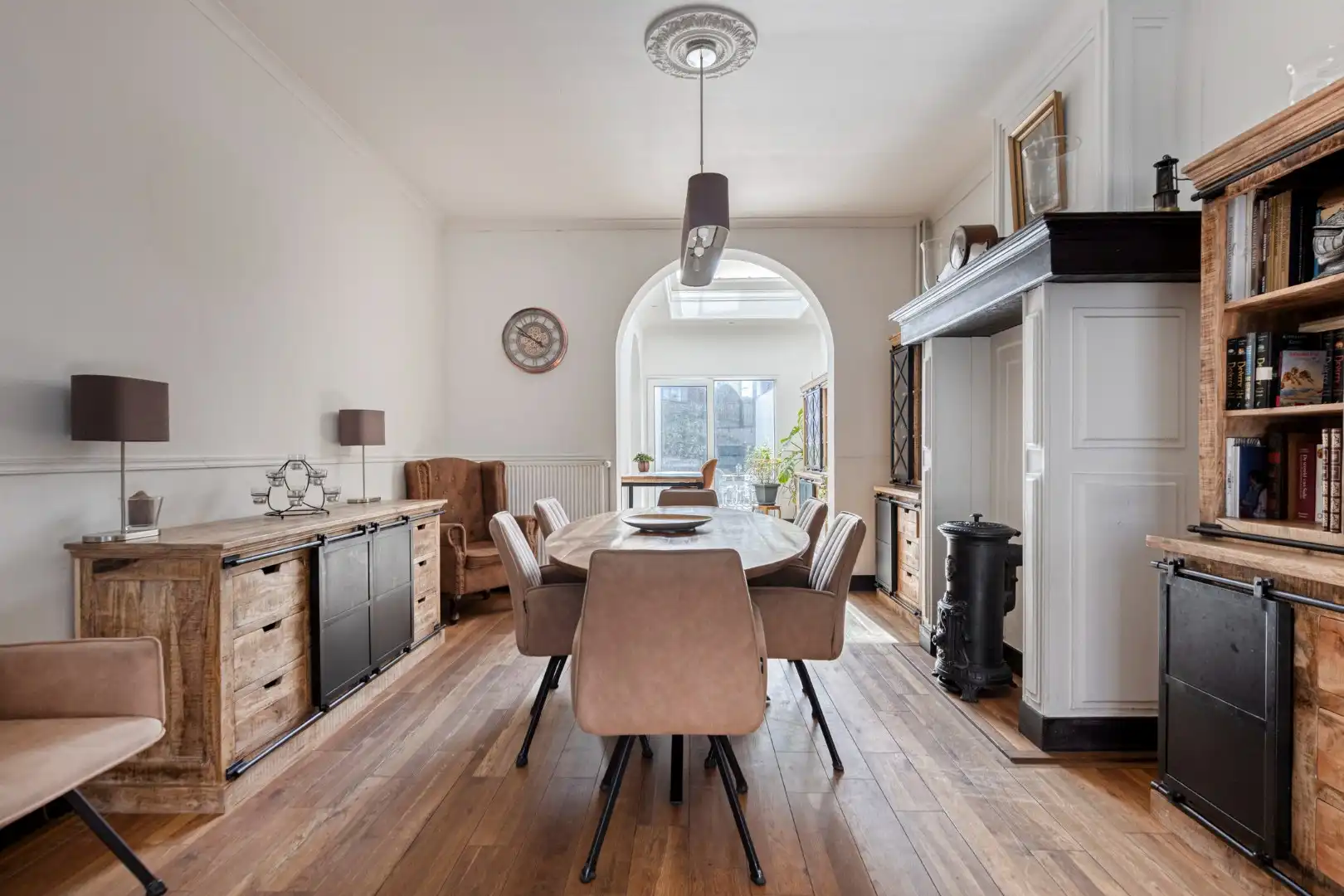 Karaktervolle herenwoning uit 1871 met 4 slaapkamers en prachtige stadstuin foto 5