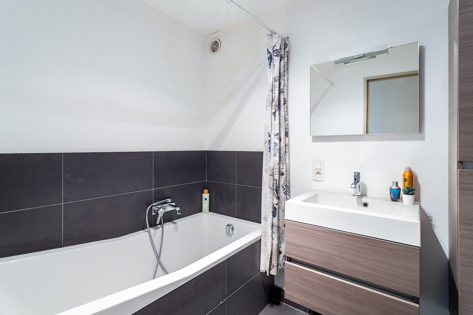 Instapklaar hoekappartement (150 m²) met veel lichtinval op de zevende verdieping foto 14