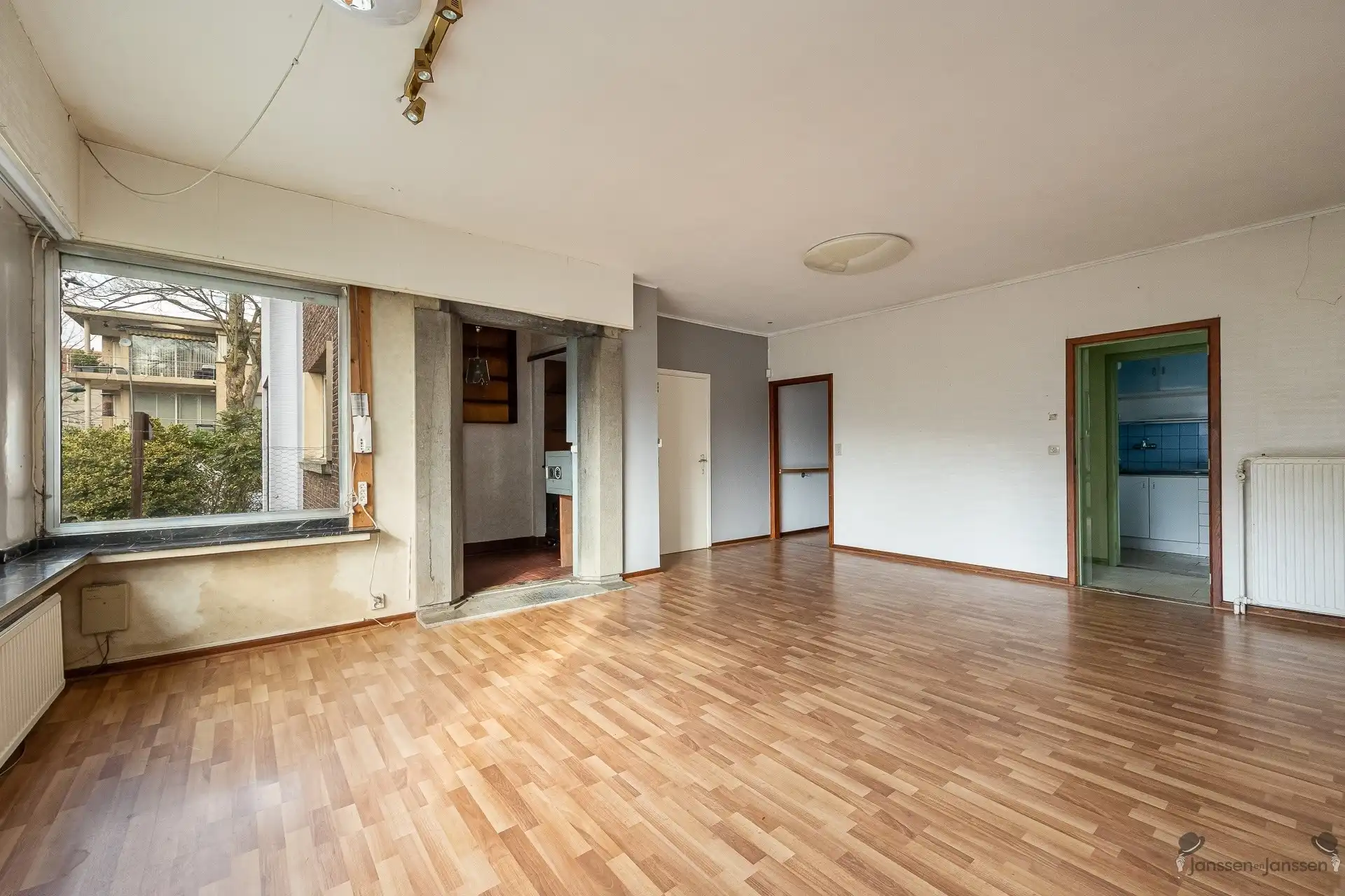 Unieke kans in het hart van Brasschaat karaktervolle villa met dubbele woningstructuur op prachtig perceel van 2.080 m² foto 24