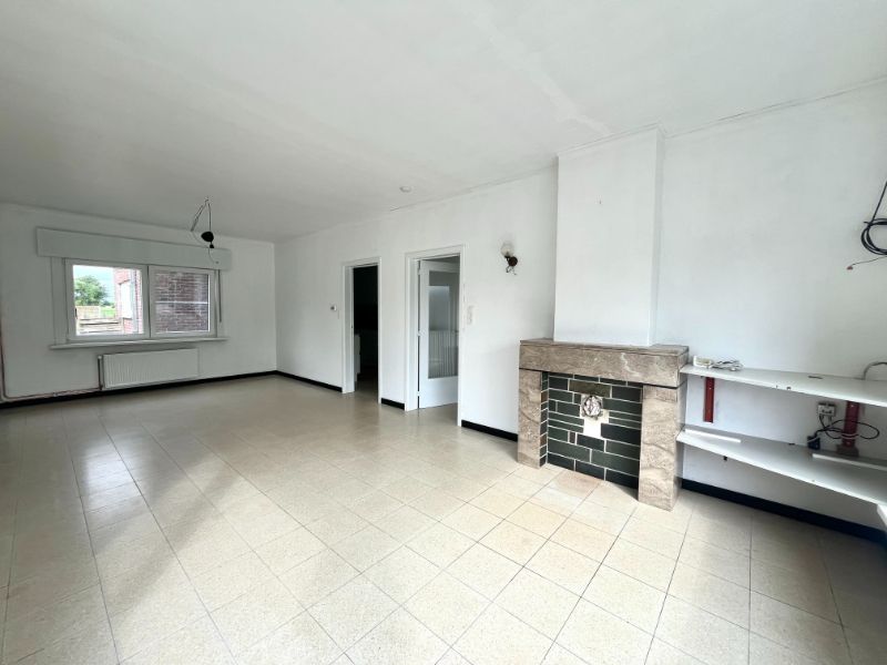 GERENOVEERDE HALFOPEN BEBOUWING TE HUUR foto 4