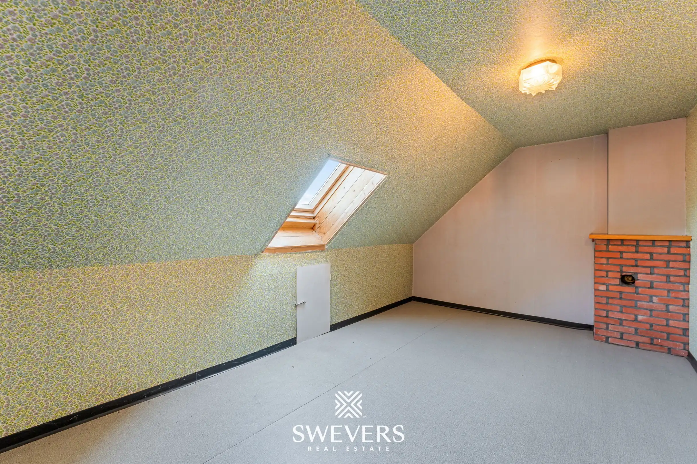 Te renoveren woning met grote tuin en 5 slaapkamers in Genk foto 20
