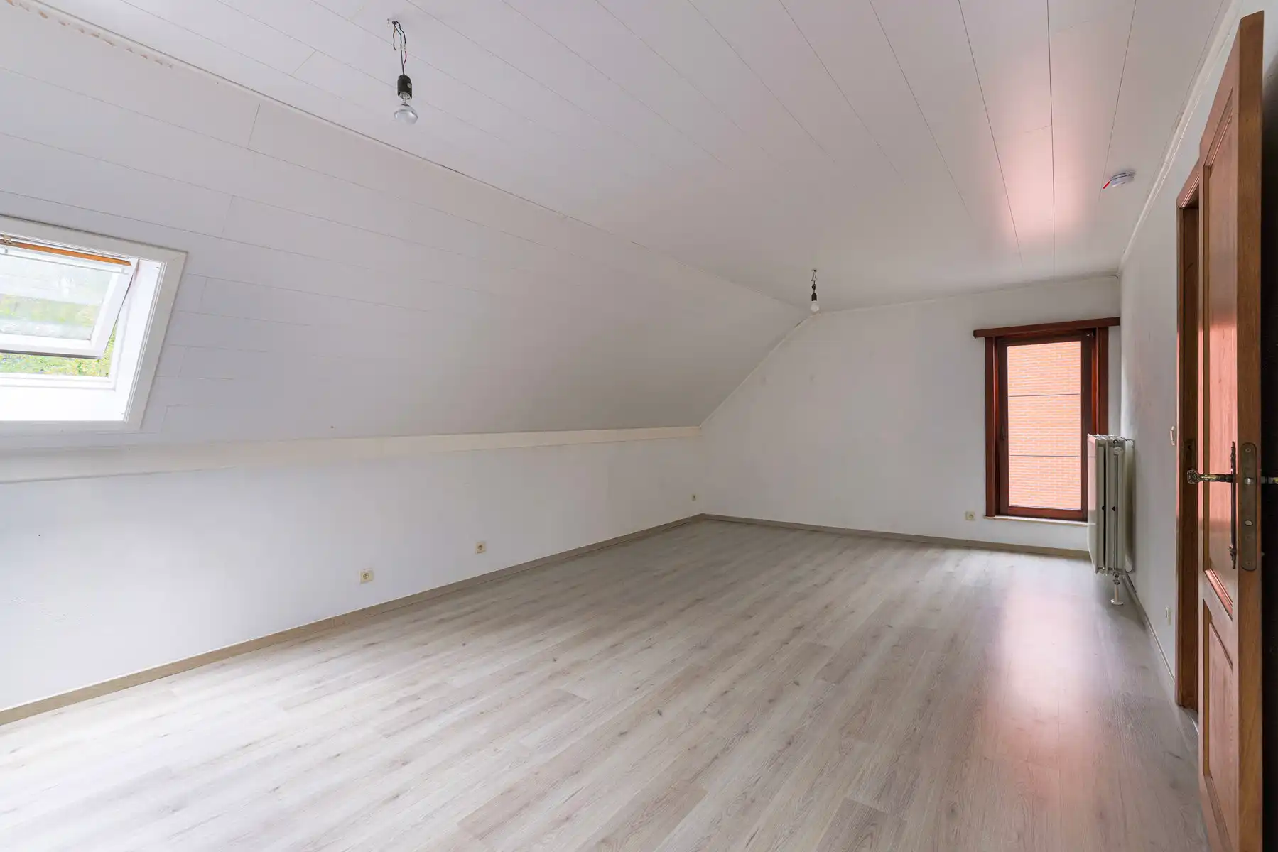 Charmante gezinswoning met 3 slp, garage en zonnige tuin foto 17