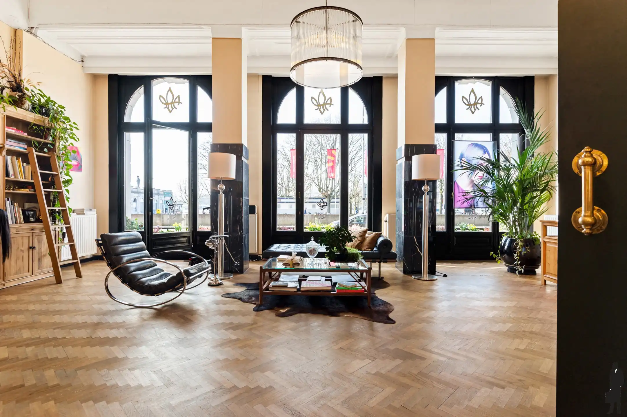 Hansahuis — verhuurd handelspand aan de Scheldekaaien foto 2