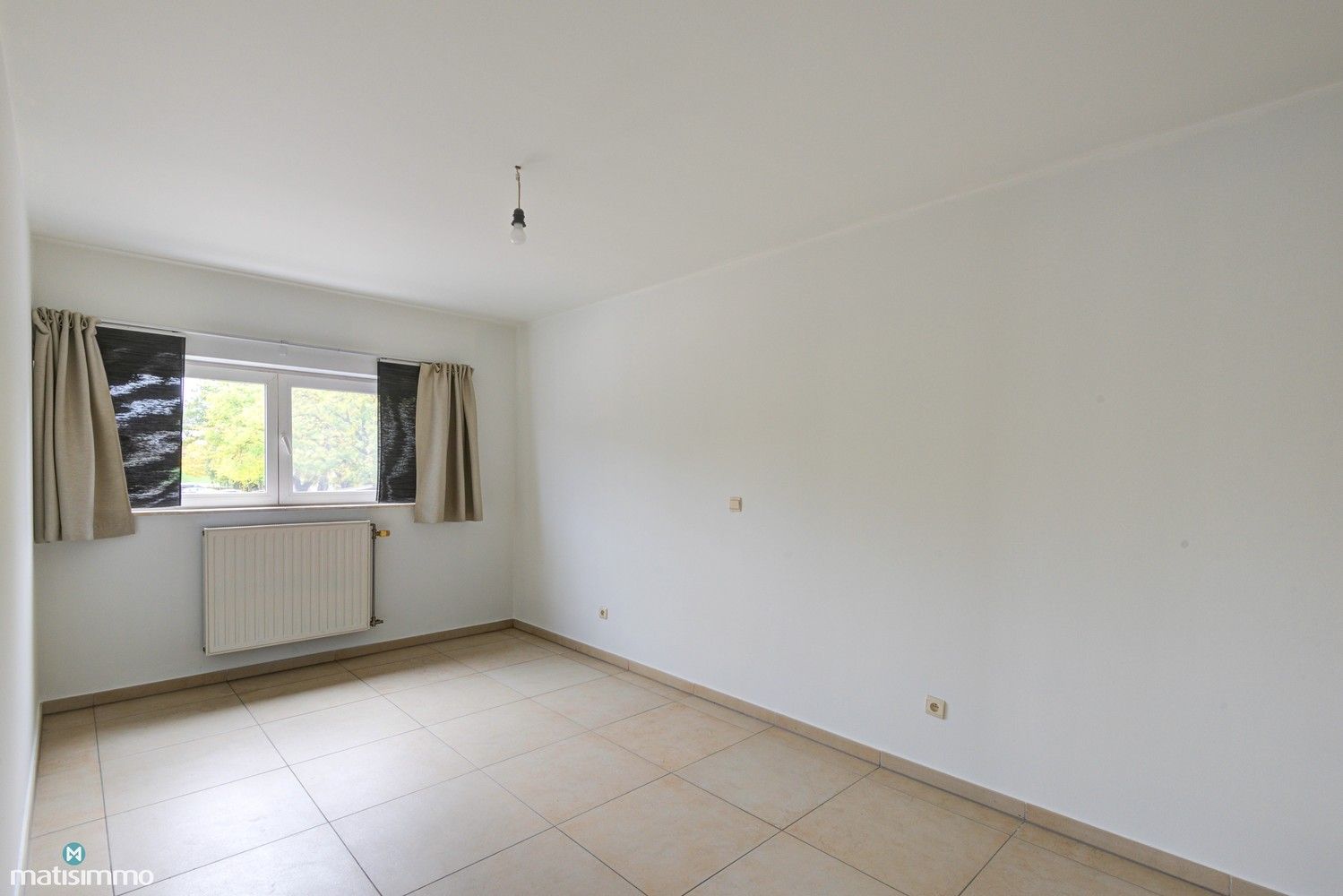 INSTAPKLAAR APPARTEMENT MET 2 SLAAPKAMERS EN AUTOSTAANPLAATS NABIJ STADSCENTRUM BILZEN foto 7