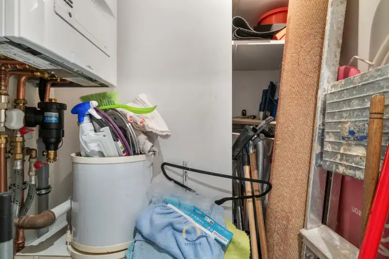 Instapklaar 1-slaapkamerappartement op wandelafstand van het strand en de vele winkels foto 9