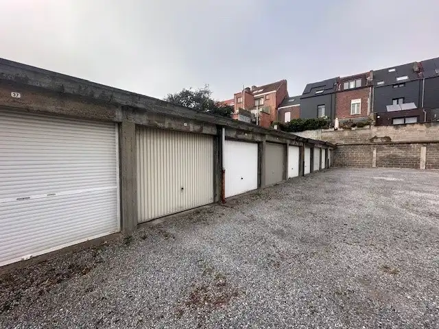 Gesloten garagebox in centrum Leuven foto 2