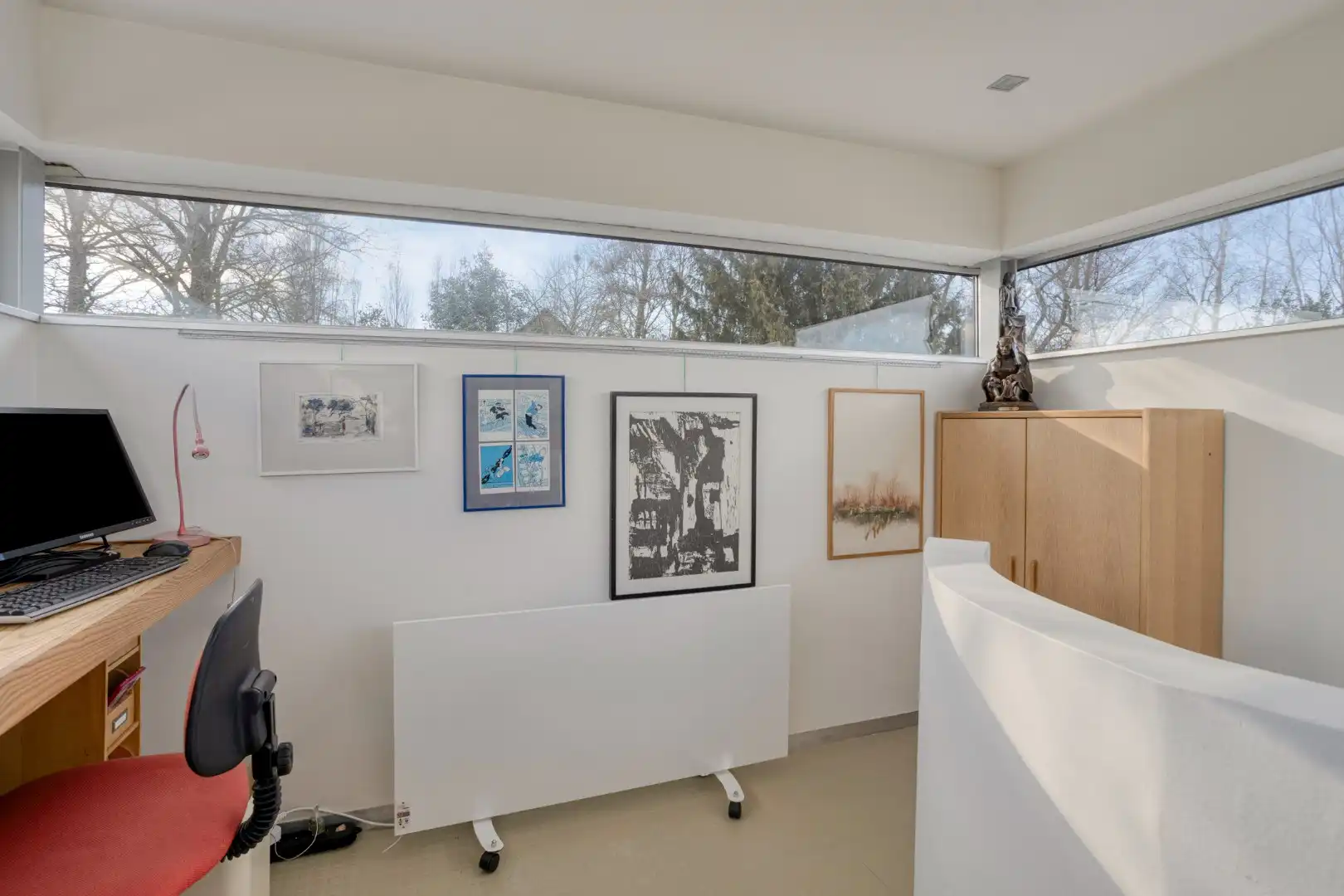 Gelijkvloerse architectenwoning met uitzonderlijke lichtinval op 742 m² foto 14