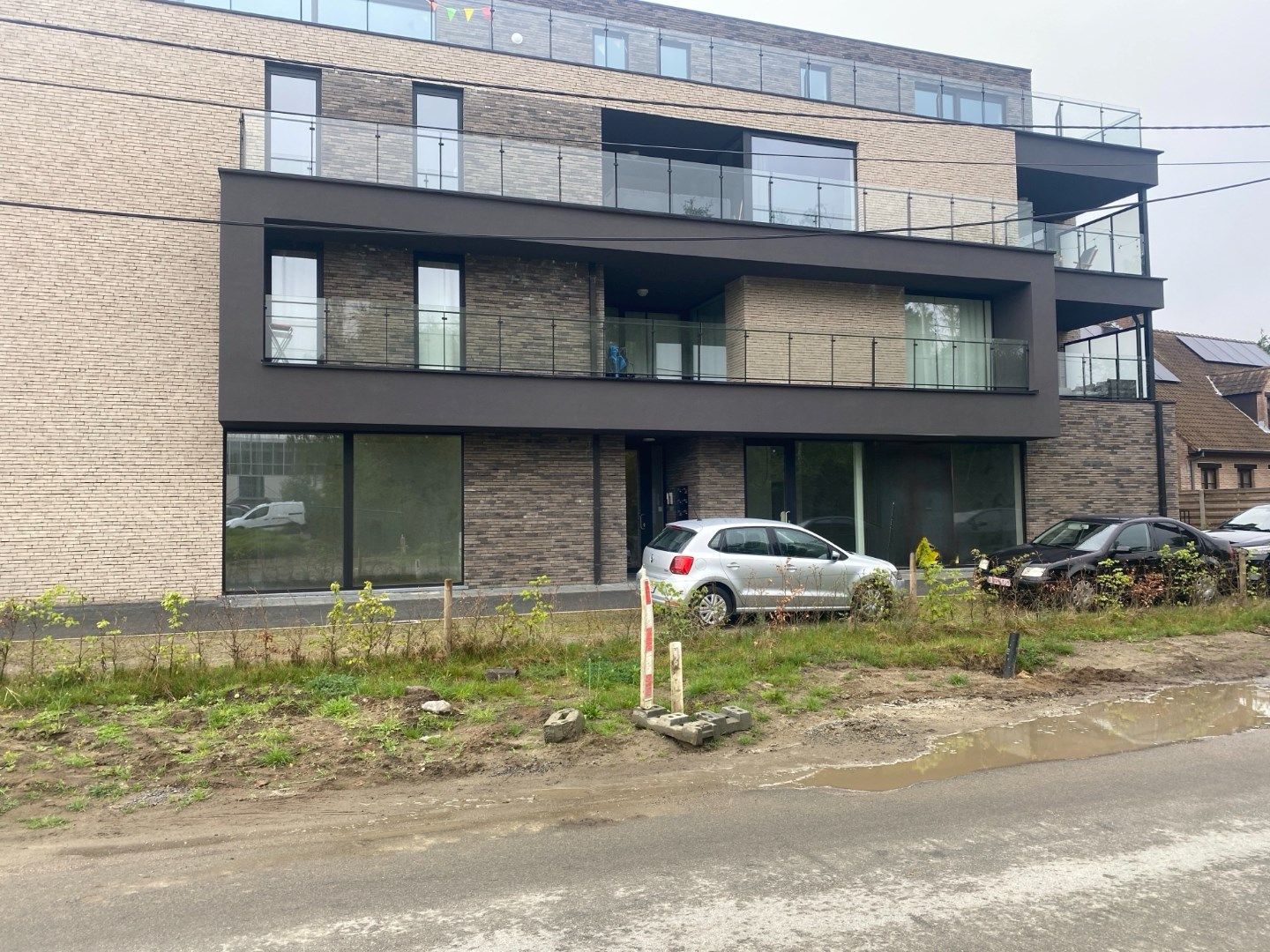 Centraal gelegen commerciële ruimte van 300 m² in Ham met parkeergelegenheid foto 3
