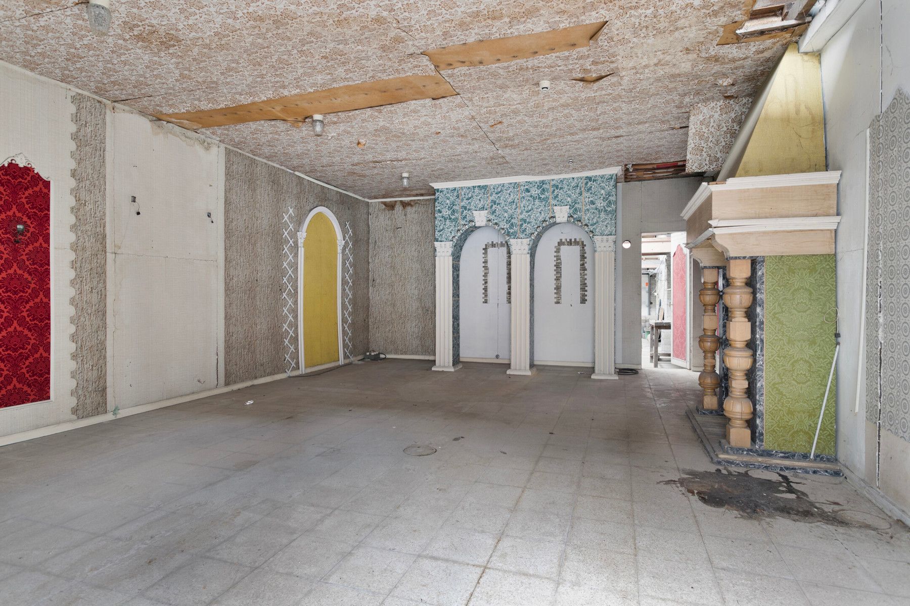 Te renoveren woning met zeer grote garage ! foto 16