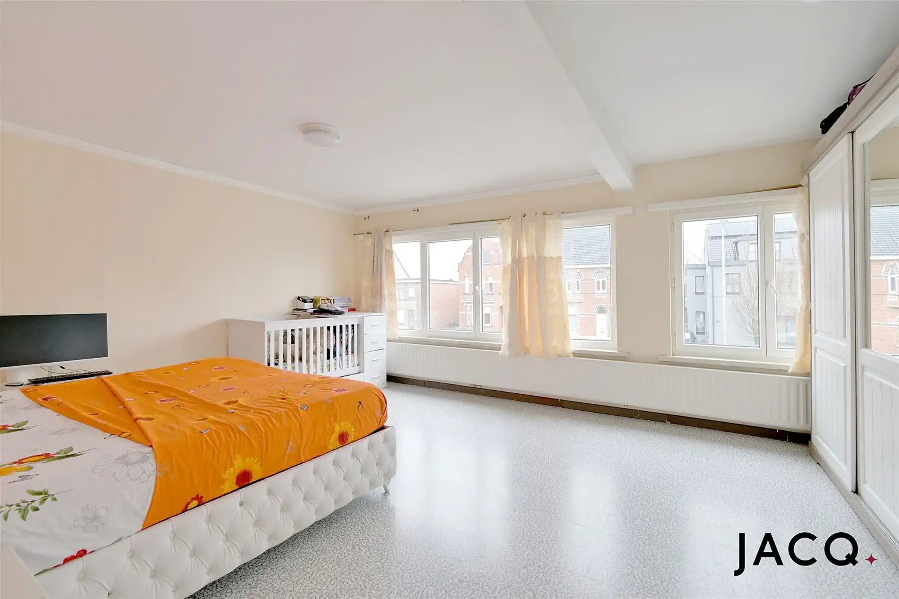 Ruime woning met 4 slaapkamers en tuin te Nijlen! foto 9