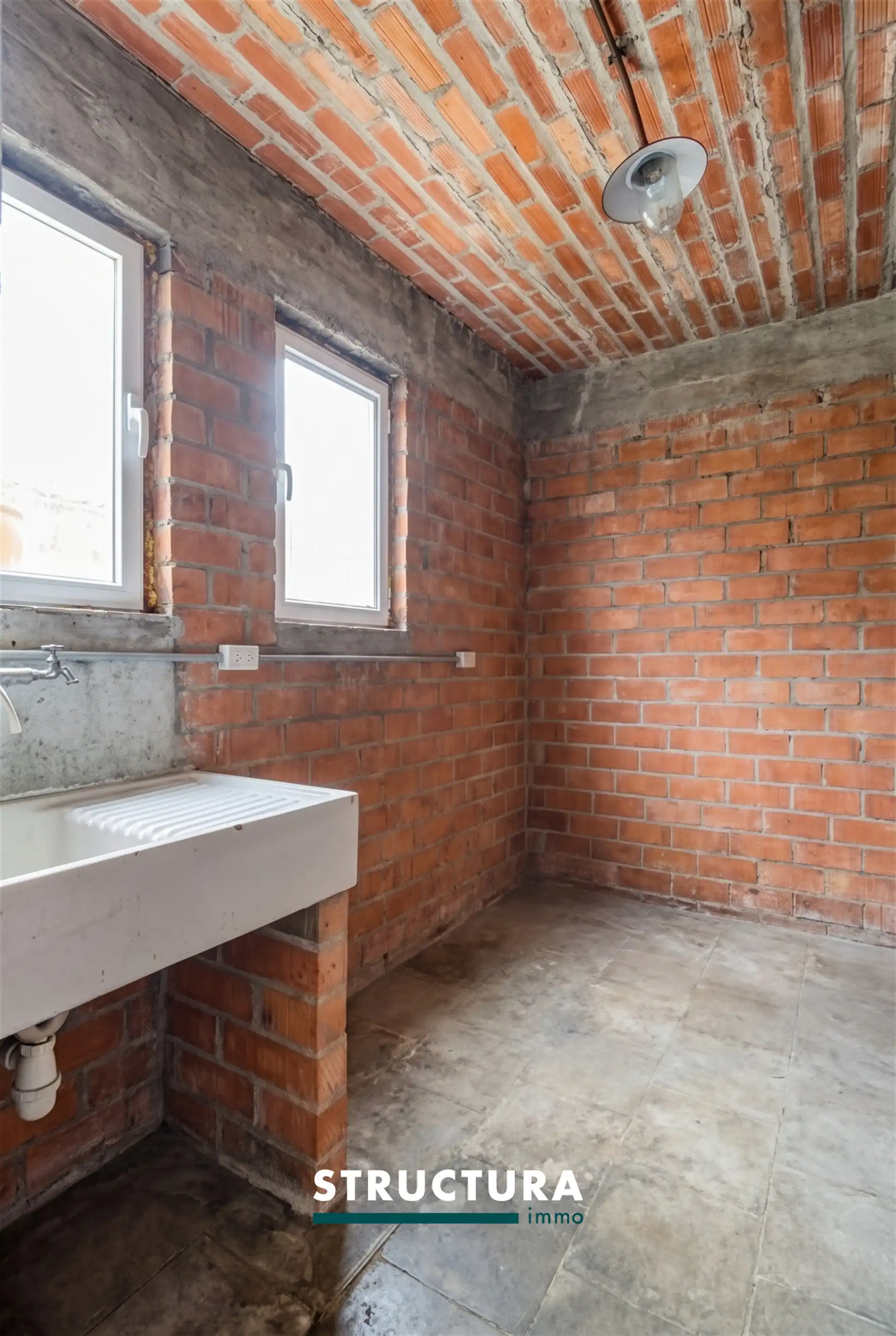 Ruime woning met tuin foto 10