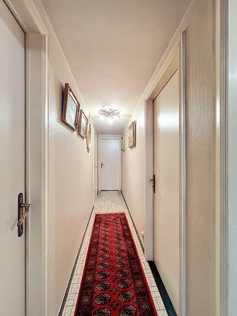 Op te frissen appartement met topligging aan het Marie-Joséplein. foto 11