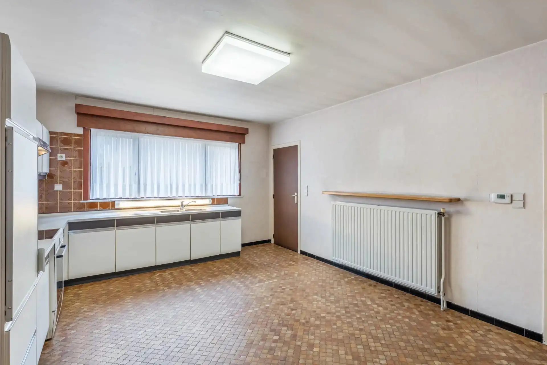 Ruime gezinswoning met 5 slaapkamers in Heusden-Zolder foto 8