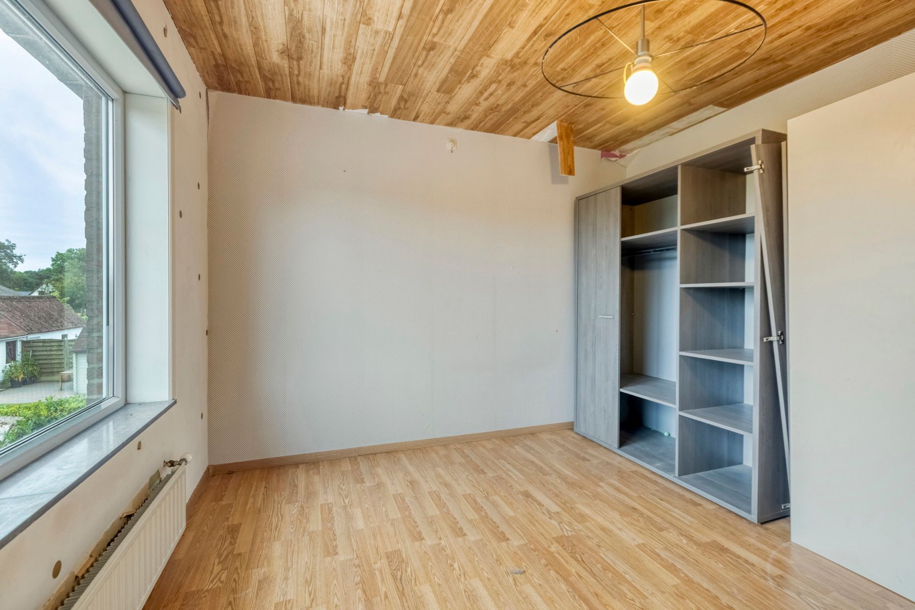 Half vrijstaande woning met 3 slaapkamers foto 12