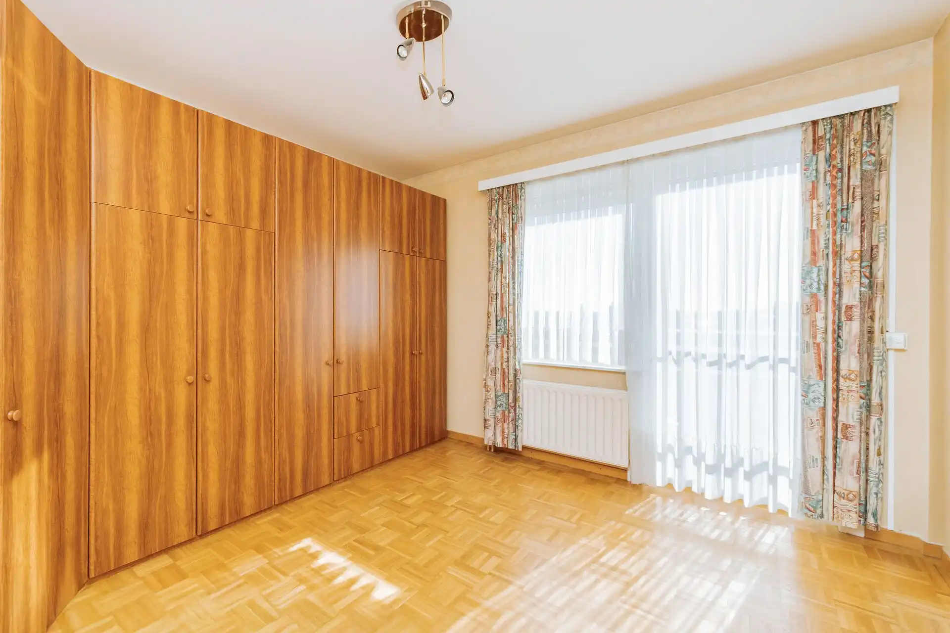 Lichtrijk twee slaapkamer appartement op gunstige locatie foto 11