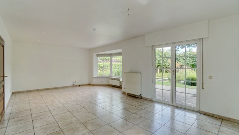 Landhuis van 172m² op 6 are 30 ca met zeer mooie tuin foto 8