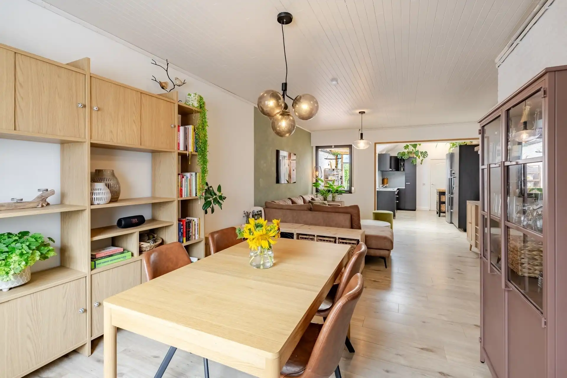 Gezellige starterswoning met 3 slaapkamers in Schellebelle foto 3