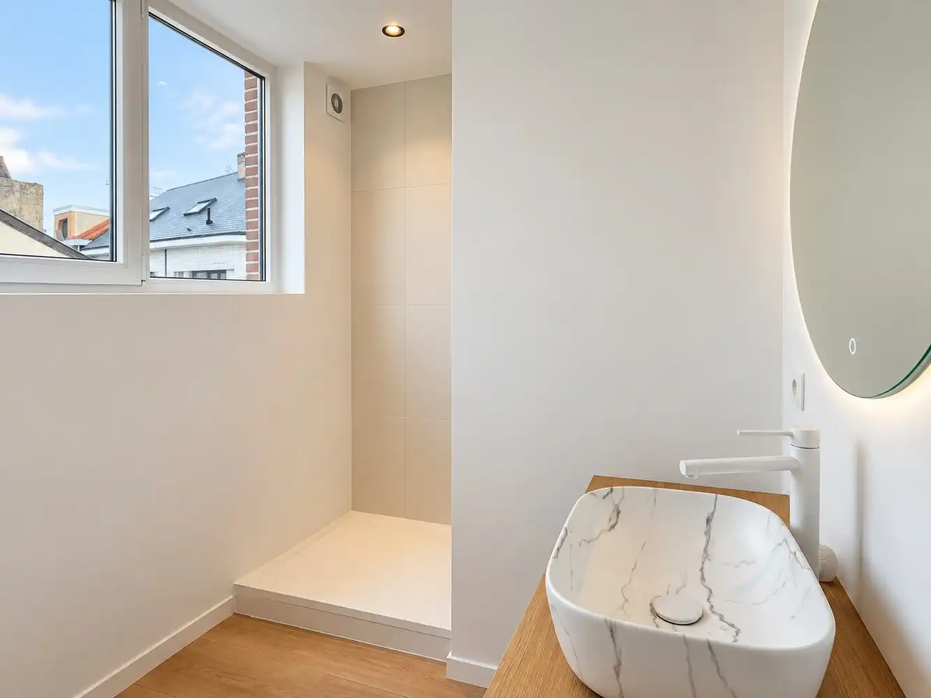 Vernieuwbouwwoning met 3 slaapkamers en koer foto 11