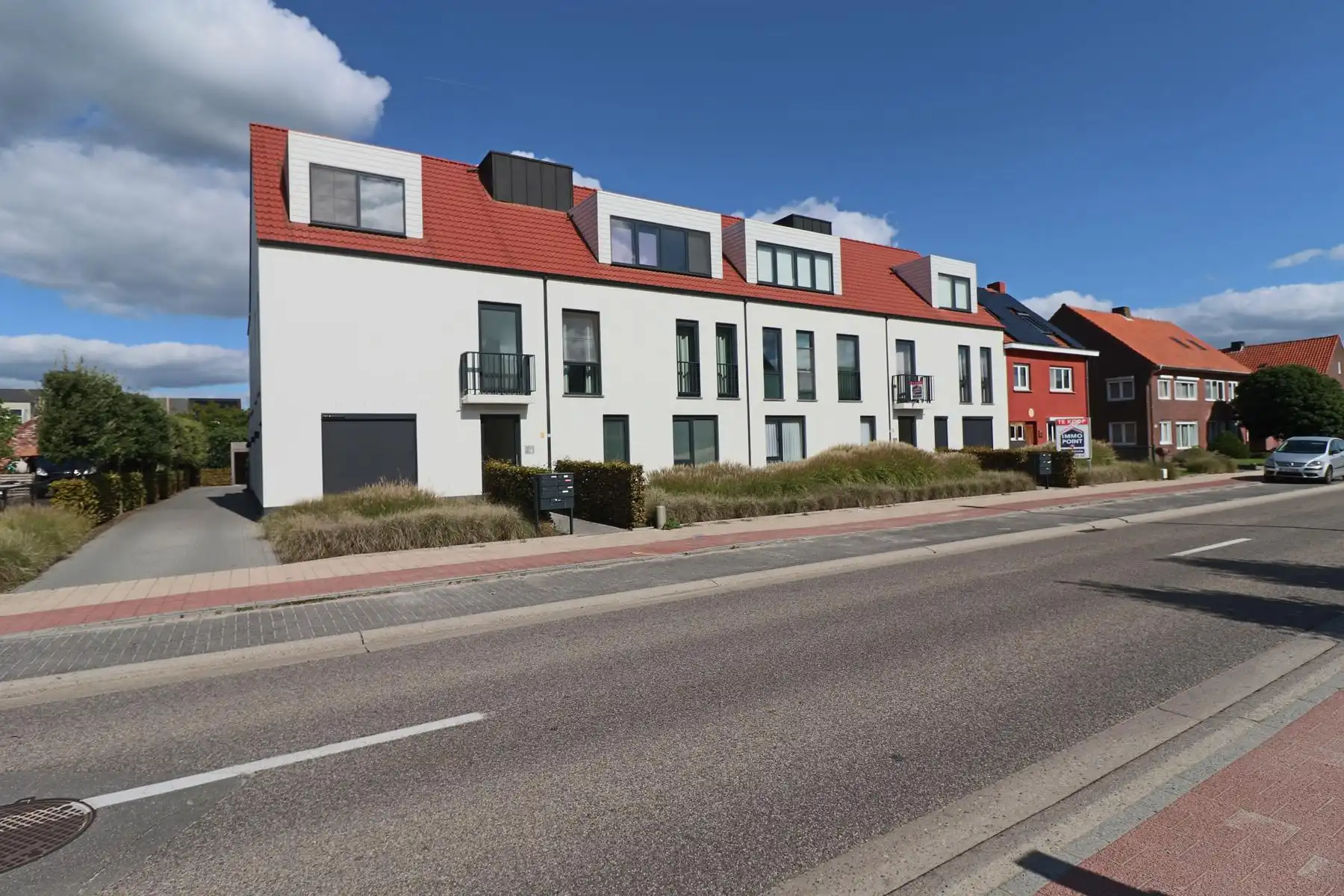 Kelderberging in een appartementsgebouw. foto {{pictureIndex}}