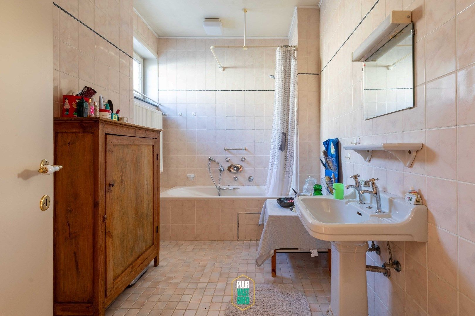 Te huur voor korte duur – Karaktervolle historische woning in hartje Brugge foto 19