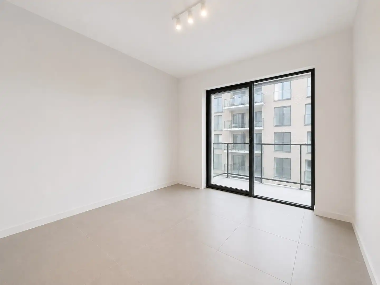 Te huur: ruim, luxueus appartement (95 m²) met prachtig uitzicht! foto 15