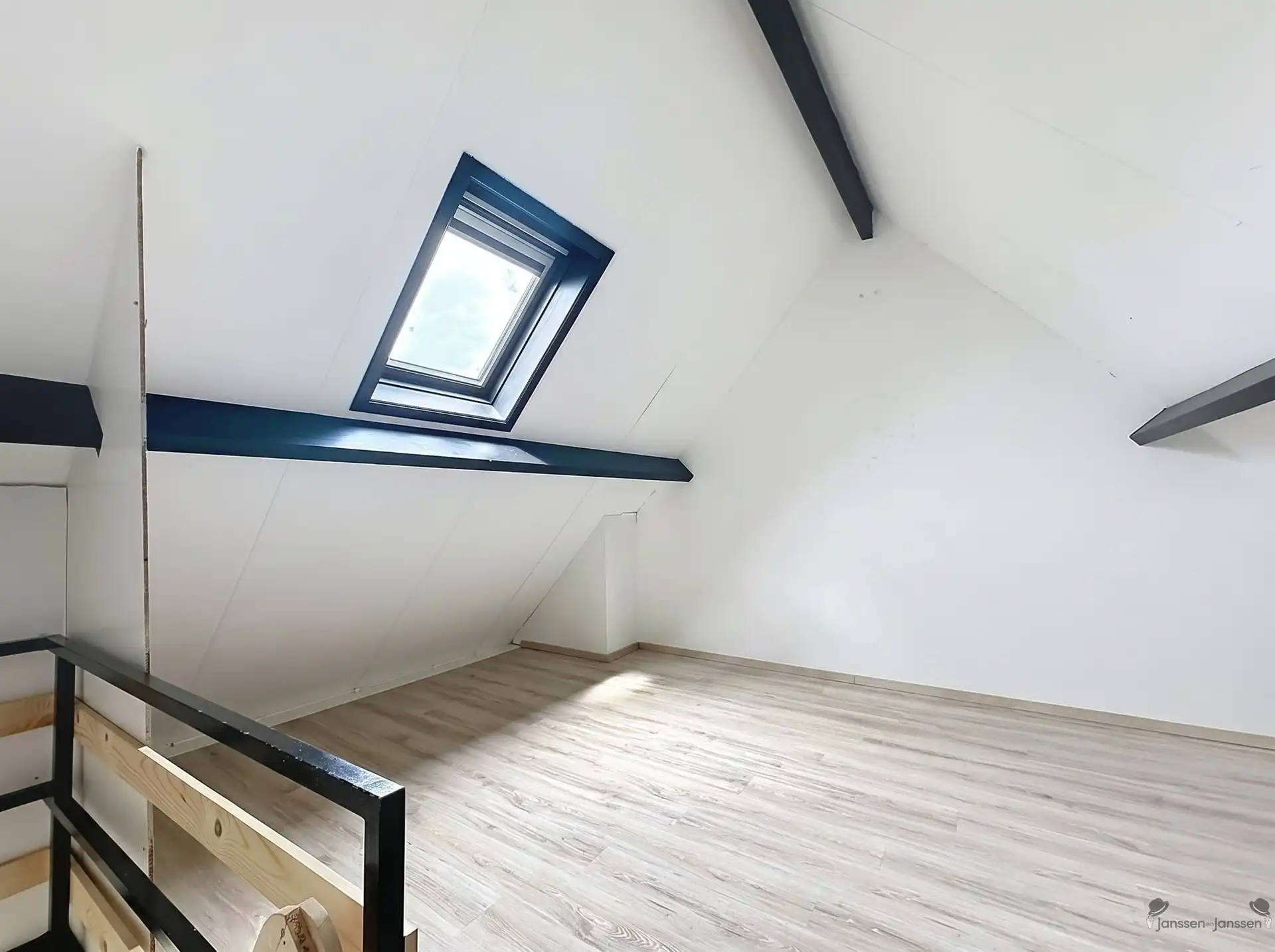 Duplex appartement met 2 slk en ruim terras foto 5