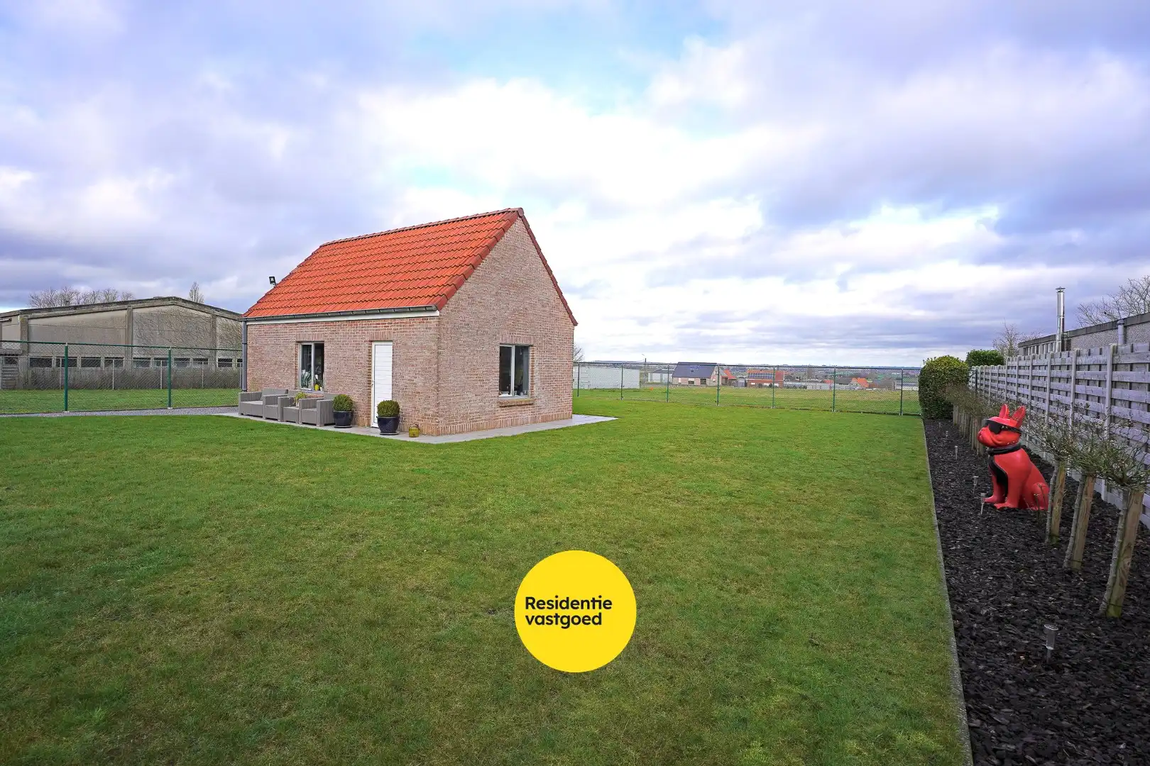 Alleenstaande instapklare woning op 1281m² te Klerken! foto 2