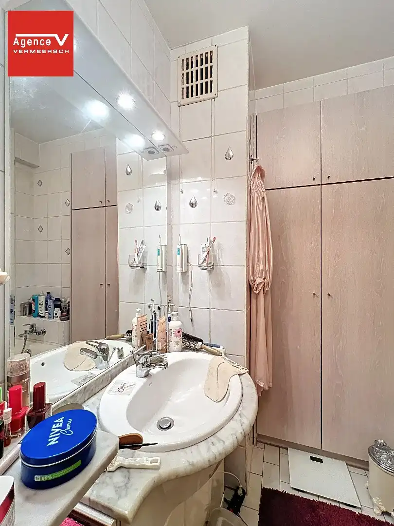 Op te frissen appartement met topligging aan het Marie-Joséplein. foto 19