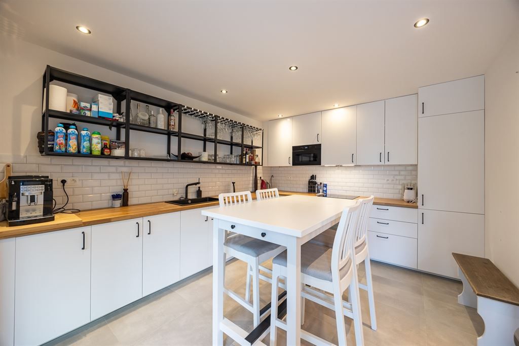 Ruime, gerenoveerde woning nabij centrum Werchter! foto 6