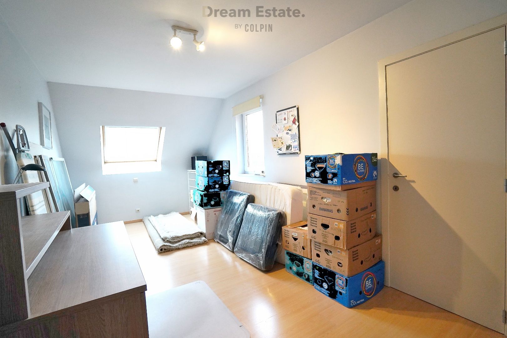 Half open woning met zonnige tuin foto 9