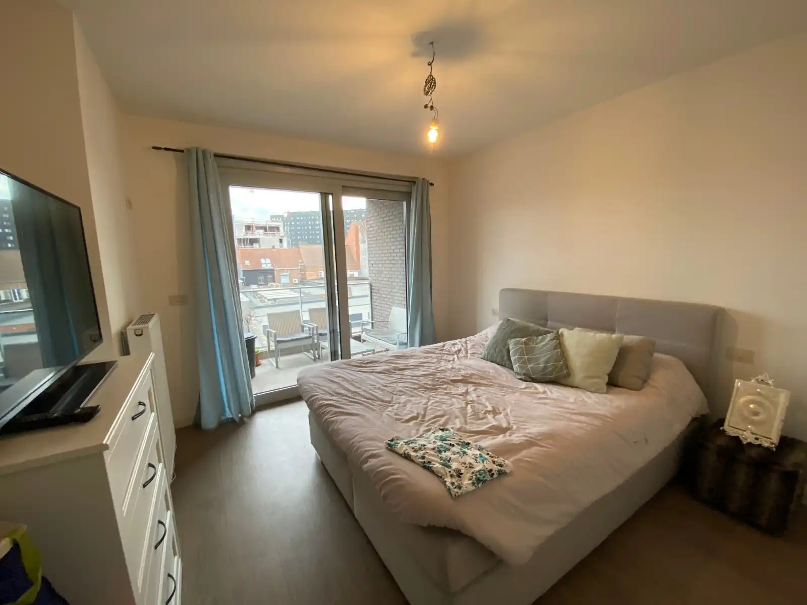 Te huur: modern 2-kamerappartement met ondergrondse staanplaats in Waregem foto 3