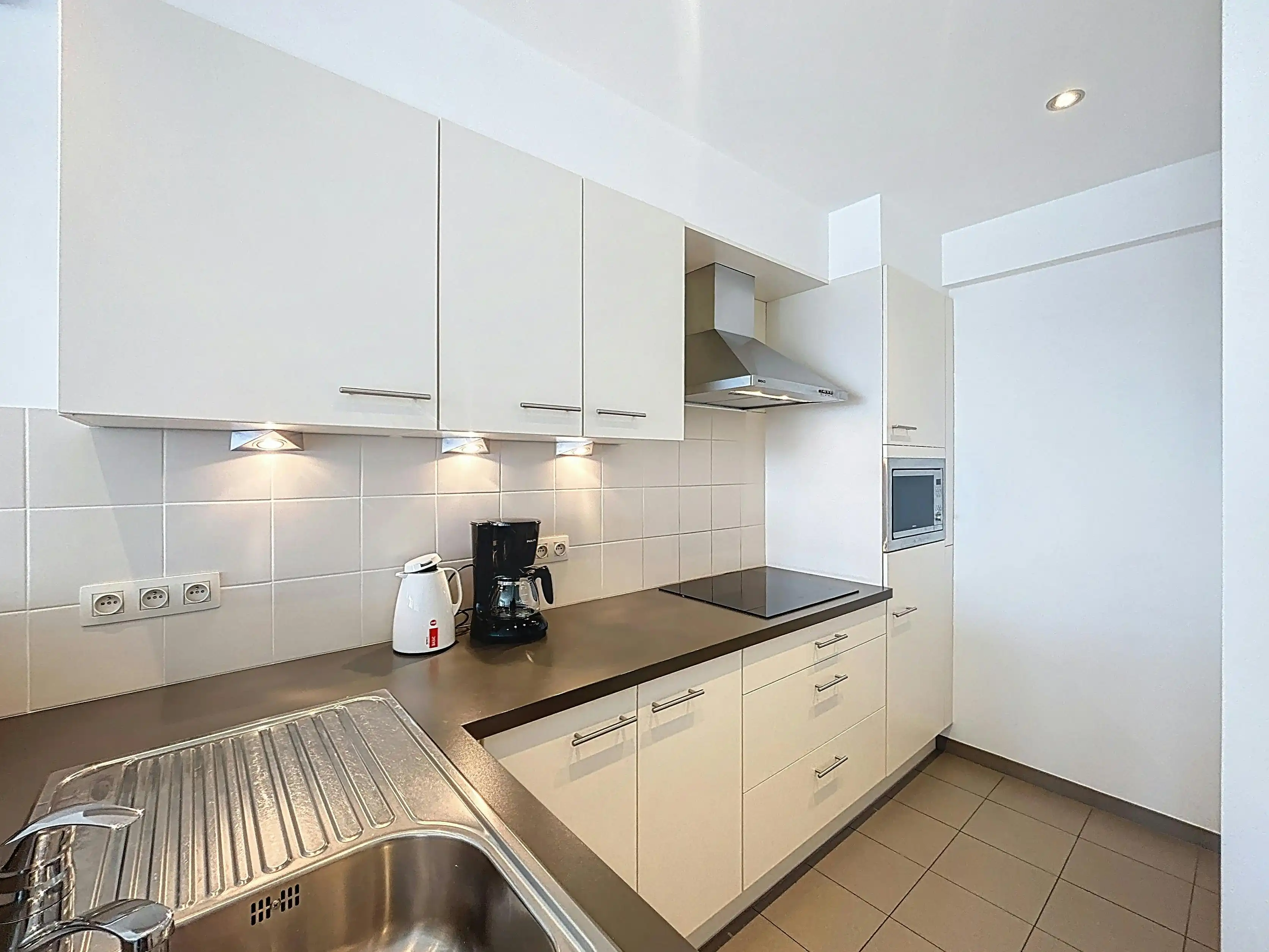 Zonnig appartement te koop achterkant Zeedijk Blankenberge foto 3
